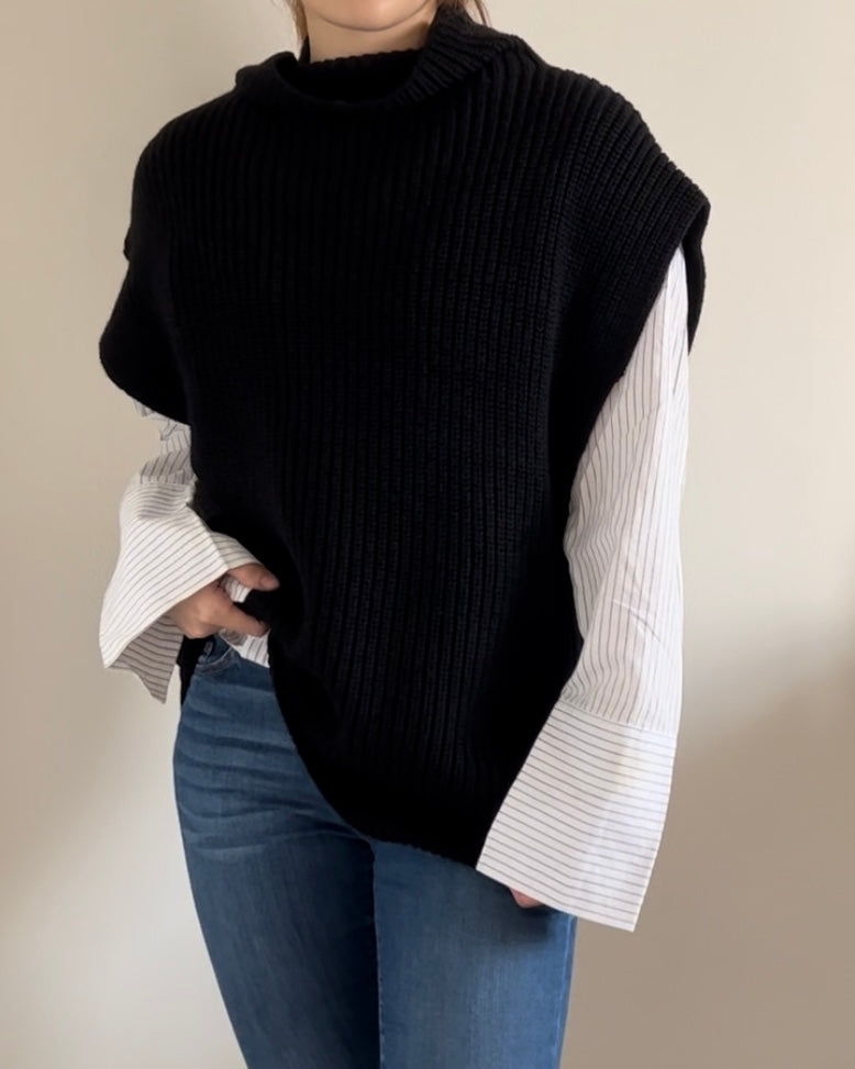 Oversized Mock-neck Wool Vest