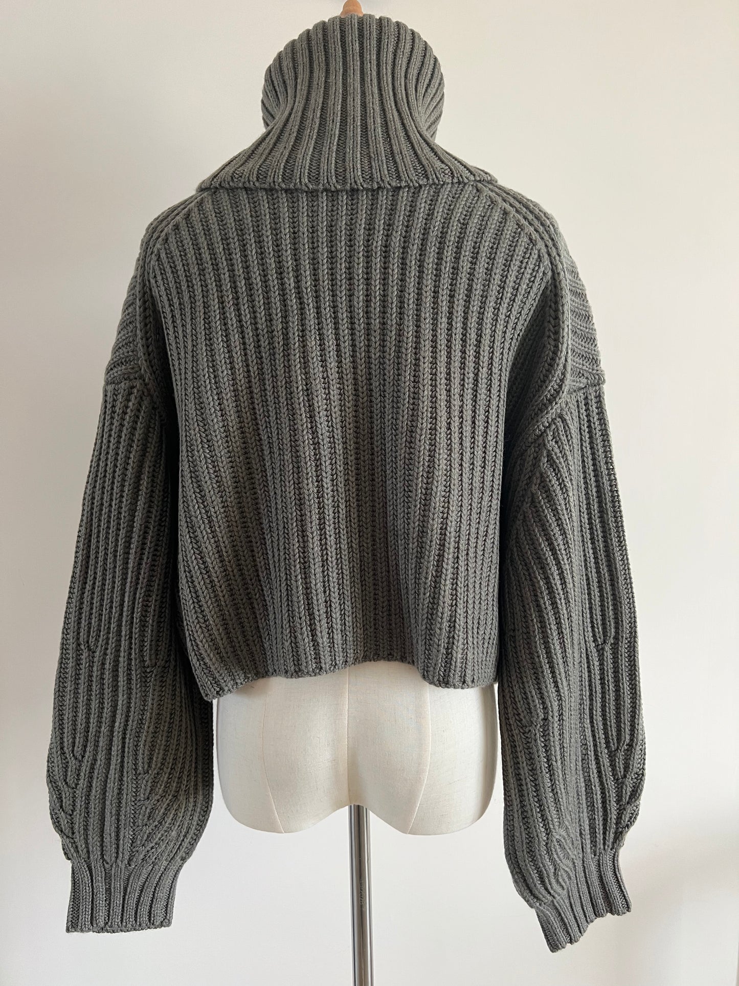 Guell Sweater (Oversized)