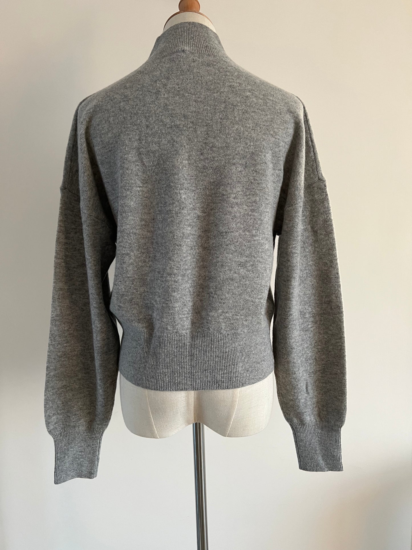 Turtle-neck Wool Top