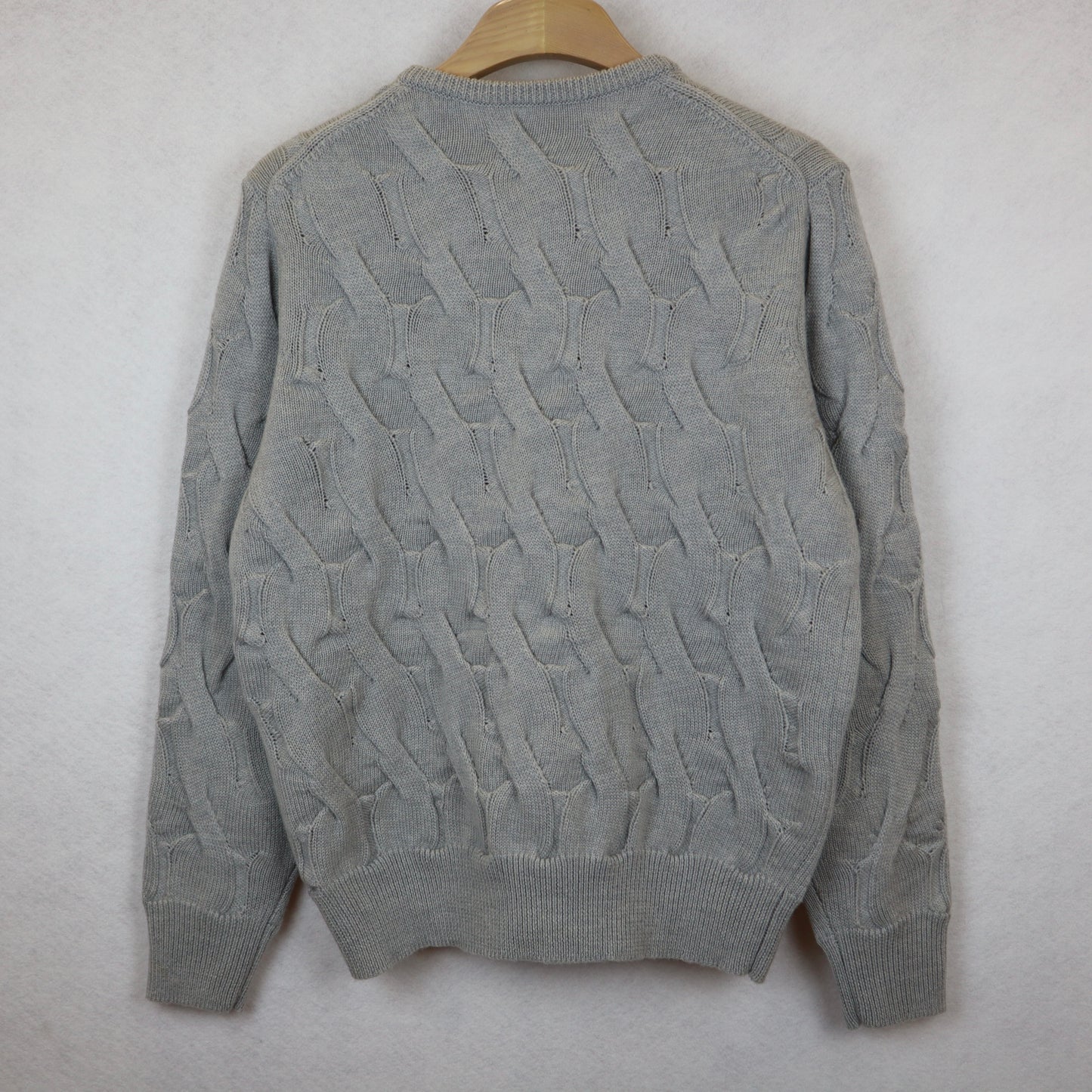 Light Grey Wavy-Patterned Sweater