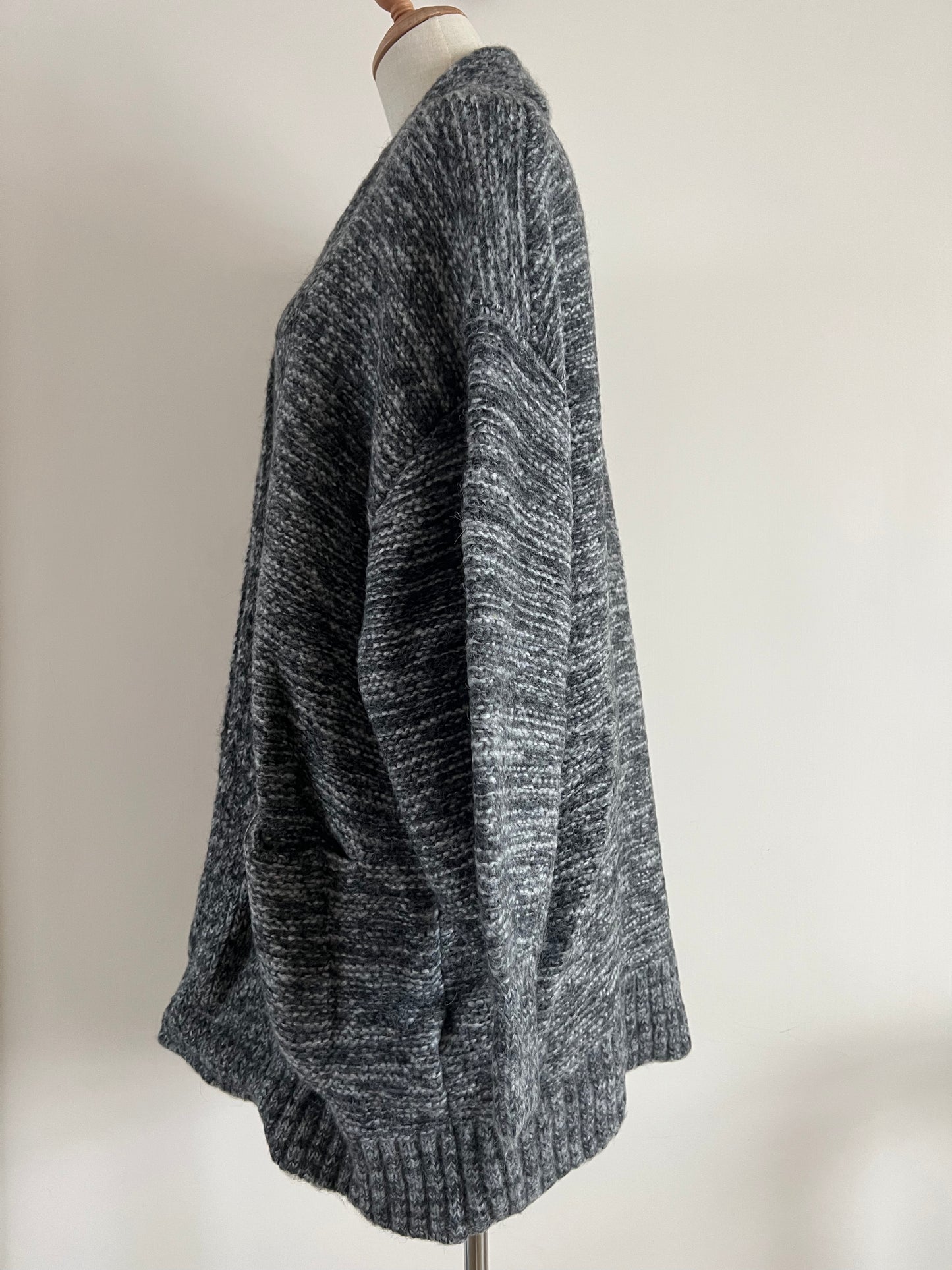 Griffith Cardigan (Oversized)