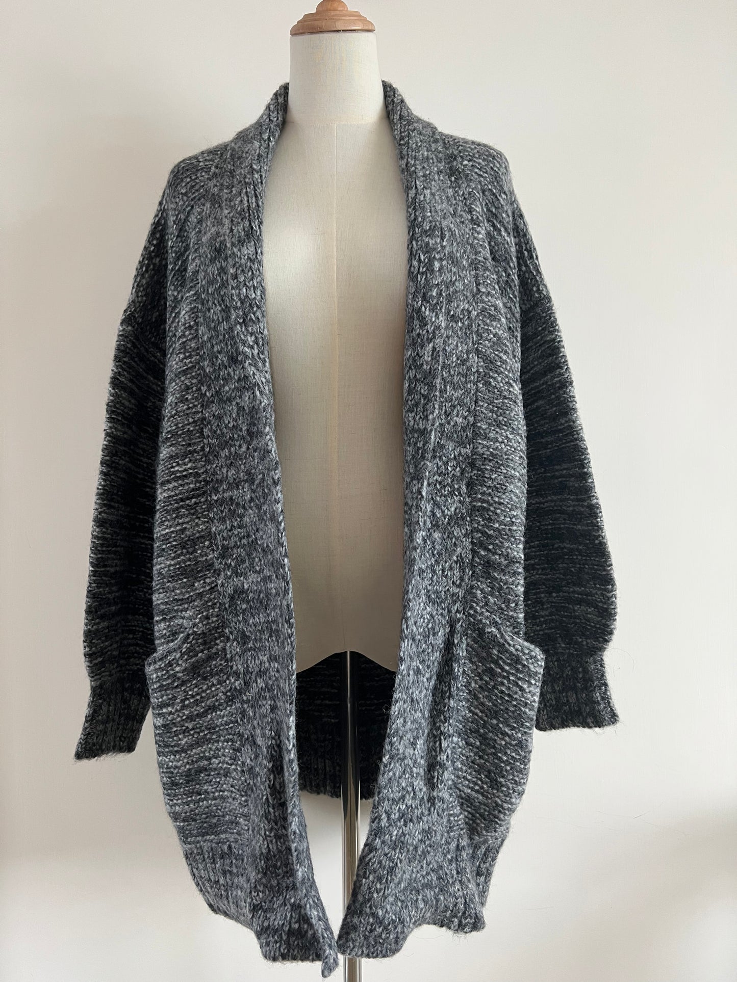 Griffith Cardigan (Oversized)